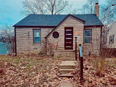 Ohio River Home For Sale in Clarksville Indiana