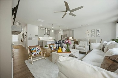 Beautifully upgraded townhome located in the desirable Westshore - photo 12