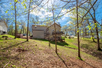 Charming 2 BD Home on a Lush, Wooded Lot in Oak Run - photo 27