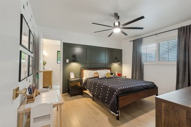 Nestled in the heart of highly sought-after Canyon Creek and - photo 20