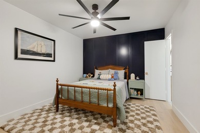Nestled in the heart of highly sought-after Canyon Creek and - photo 21