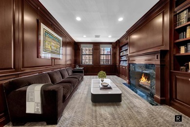 Occupying the entire sixth floor of one of Park Avenue's most - photo 5