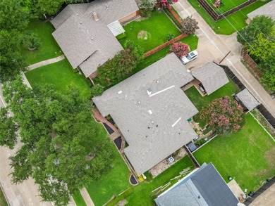 Nestled in the heart of highly sought-after Canyon Creek and - photo 27
