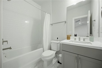 Beautifully upgraded townhome located in the desirable Westshore - photo 29