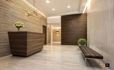 Luxurious 1-bedroom condo with additional home office space - photo 9
