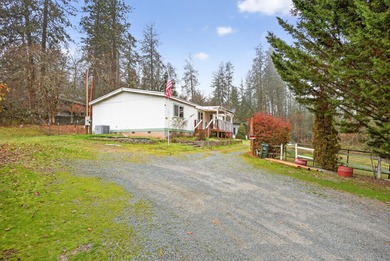 (private lake, pond, coastal) Home For Sale in Grants Pass Oregon