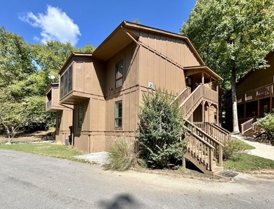 ESTATE SALE of this ground floor unit with or without - photo 6
