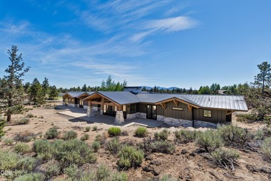 Welcome to this bespoke Craftsman-style villa, nestled in the - photo 2