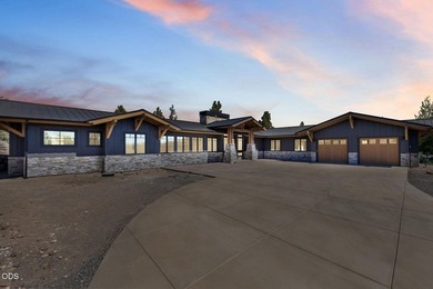 Welcome to this bespoke Craftsman-style villa, nestled in the - photo 4