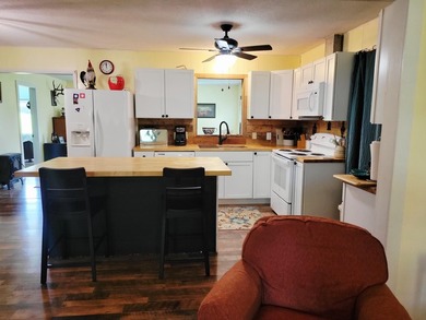 Take a look at this parsley updated 4 bedroom 2 full and 1/2 - photo 11