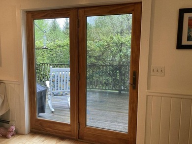 Beautifully sited house on 2.3 acres of fruit trees and gardens - photo 10