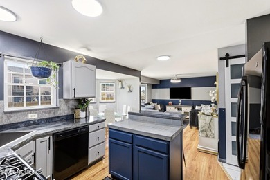 Showings begin Tuesday, July 14. Welcome to this spacious - photo 11