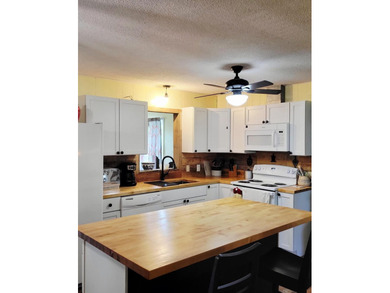 Take a look at this parsley updated 4 bedroom 2 full and 1/2 - photo 12