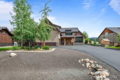 Set against a stunning backdrop of open pasture and mountain - photo 15
