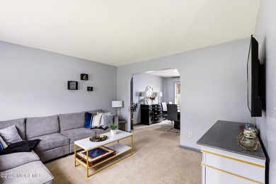 Showings begin Tuesday, July 14. Welcome to this spacious - photo 15