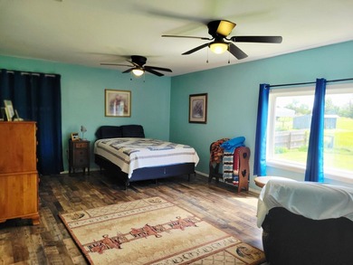Take a look at this parsley updated 4 bedroom 2 full and 1/2 - photo 16