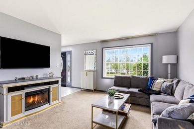 Showings begin Tuesday, July 14. Welcome to this spacious - photo 16