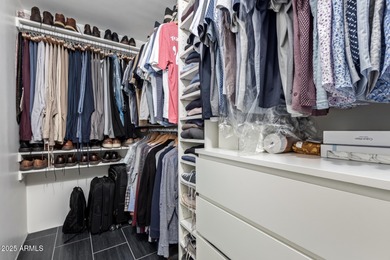 Gorgeous 4th-floor 2 bedroom, 2 bathroom residence flooded with