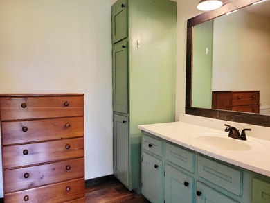 Take a look at this parsley updated 4 bedroom 2 full and 1/2 - photo 18