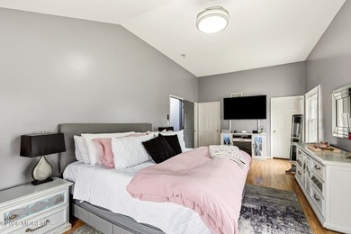 Showings begin Tuesday, July 14. Welcome to this spacious - photo 27