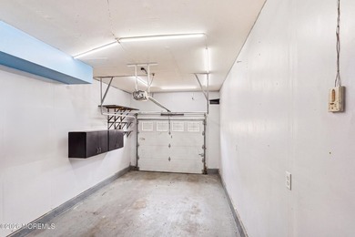 Showings begin Tuesday, July 14. Welcome to this spacious - photo 30