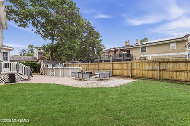 Showings begin Tuesday, July 14. Welcome to this spacious - photo 31
