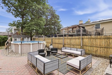 Showings begin Tuesday, July 14. Welcome to this spacious - photo 32