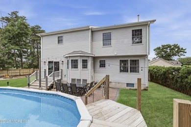 Showings begin Tuesday, July 14. Welcome to this spacious - photo 34