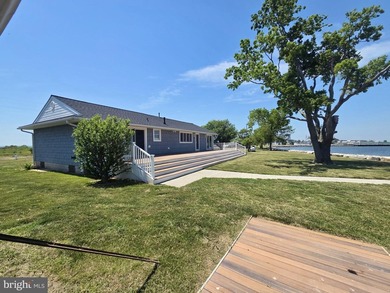 Enjoy breathtaking Honga River and Chesapeake Bay views from - photo 5