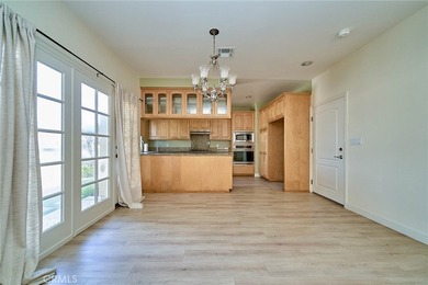 Welcome to this newer construction freestanding townhome in the - photo 6