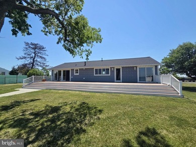 Enjoy breathtaking Honga River and Chesapeake Bay views from - photo 6