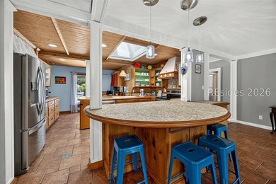 Private Golf Course Estate with Guest House, Bonus Suite & - photo 14
