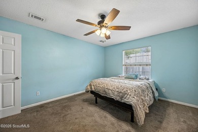 Welcome to this charming 3-bedroom, 2-bedroom in downtown St - photo 17