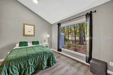 Private Golf Course Estate with Guest House, Bonus Suite & - photo 23