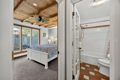 Private Golf Course Estate with Guest House, Bonus Suite & - photo 27