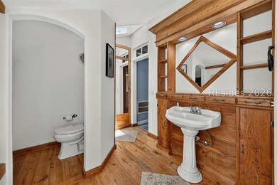 Private Golf Course Estate with Guest House, Bonus Suite & - photo 41