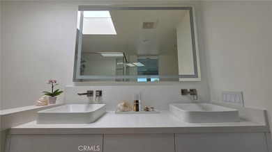 Modern luxury blends with Mid-Century in Weatherly Bay with a 25 - photo 44