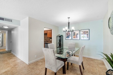 Light and bright south-facing condo just steps to the beach and - photo 8