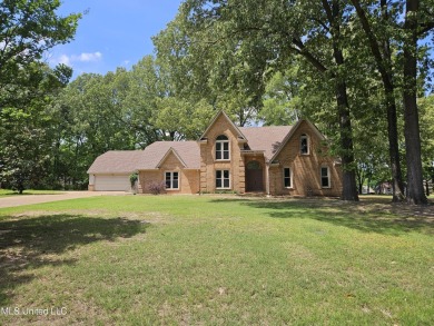 Lake Home Sale Pending in Horn Lake, Mississippi