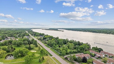 Opportunity awaits in this 2-bedroom, 2-bath condo featuring - photo 2
