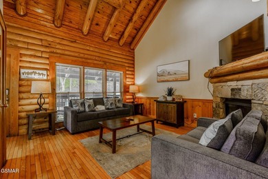 WESOME CABIN IN THE HEART OF PIGEON FORGE THAT PUTS YOU RIGHT IN - photo 6