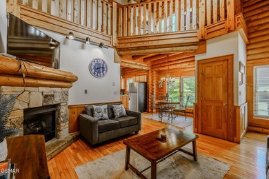 WESOME CABIN IN THE HEART OF PIGEON FORGE THAT PUTS YOU RIGHT IN - photo 7