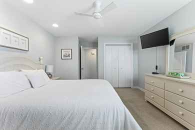 Oceanfront Southend location ' 5 bedrooms ' Covered private - photo 32