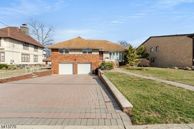 Hudson River Home For Sale in Fort Lee Boro New Jersey