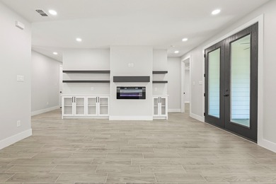 ***BACK ON THE MARKET, READY FOR A NEW BUYER*** Beautiful 2023