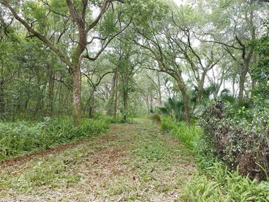 Under contract-accepting backup offers. Fantastic Residential - photo 4