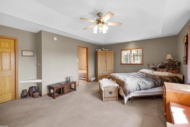 Opportunity knocks!! Put your ideas to work in this rare find in - photo 13