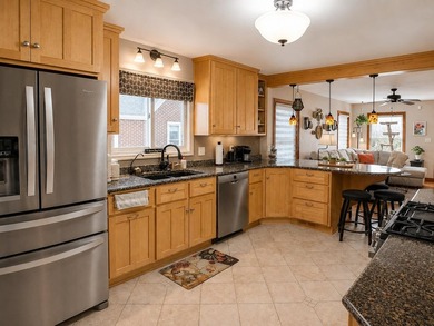 Nestled on the beautiful Eris St, in one of Racine's most - photo 14