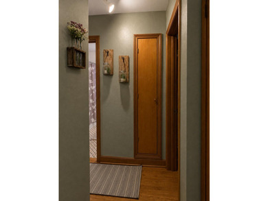 Nestled on the beautiful Eris St, in one of Racine's most - photo 15
