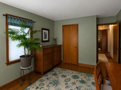 Nestled on the beautiful Eris St, in one of Racine's most - photo 18